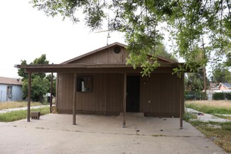 1850 Sheridan St Unit 3/4, Selma, CA 93662