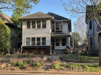 946 Ashland Ave, Saint Paul, MN 55104
