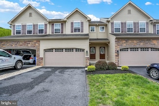 369 Weatherstone Dr, New Cumberland, PA 17070