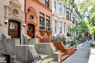 6 W 95th St, New York, NY 10025