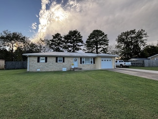 176 Thompson Dr, Minor Hill, TN 38473