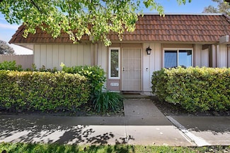 2712 Via Roberto, Carlsbad, CA 92010