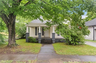 1116 Adams St, High Point, NC 27262