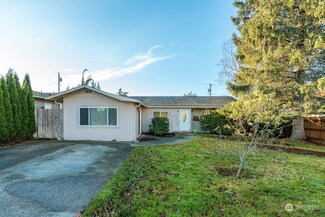 821 N 16th St, Mount Vernon, WA 98273