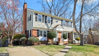 5610 Buckingham Palace Ct, Alexandria, VA 22315