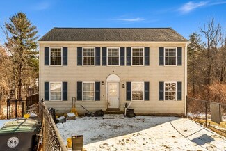 41 Willow Ln, Southbridge, MA 01550