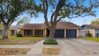 205 Pecos Dr, Victoria, TX 77904