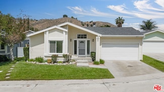20071 Edgewater Dr, Canyon Country, CA 91351
