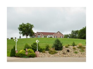 224 Longview Ct, Dover, OH 44622