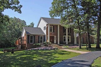 23855 W Barnswallow Ln, Wauconda, IL 60084