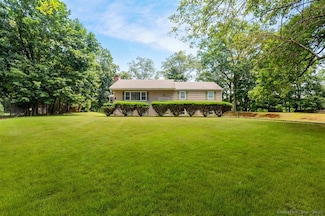3 Parsell Ln, Westport, CT 06880
