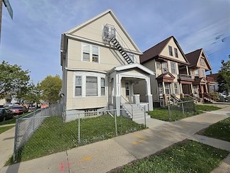 1302 S 11th St, Milwaukee, WI 53204