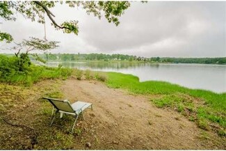 81 Cliff Dr, Assonet, MA 02702