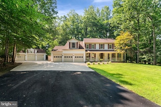 6131 Lost Colony Dr, Woodbridge, VA 22193