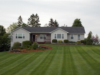 127 Hidden Pines Dr, Derby, VT 05829