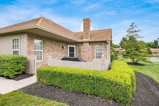 5810 Willow Lake Dr Unit 5810, Grove City, OH 43123