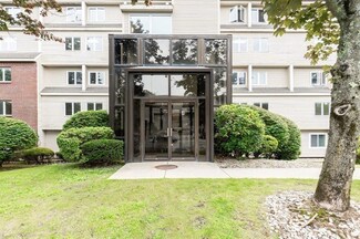 4 Duck Pond Rd Unit 211, Beverly, MA 01915