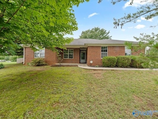 206 Summerland Ct, Hazel Green, AL 35750