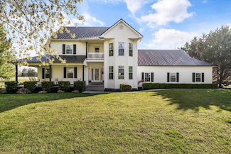 2940 Beecarter Rd, Dandridge, TN 37725