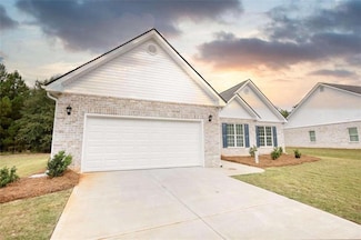 960 Park Place St, Social Circle, GA 30025