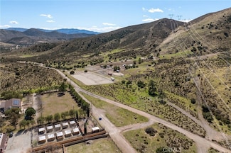 99999 Anthony Rd, Agua Dulce, CA 91390