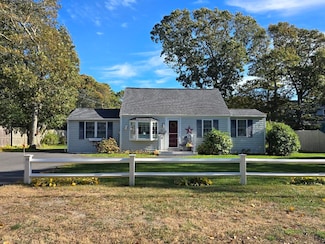 36 Pine Cone Dr, West Yarmouth, MA 02673