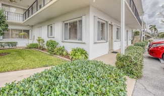 3040 Lake Osborne Dr Unit 106, Lake Worth Beach, FL 33461