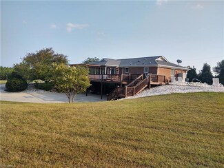 910 Jacks Branch Rd, Wadesboro, NC 28170