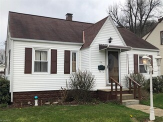 130 Chapman Ave, Newcomerstown, OH 43832