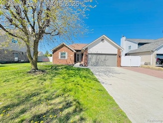 24520 Foxmoor Blvd, Woodhaven, MI 48183