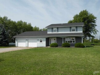 5429 Gustin Rd, Woodburn, IN 46797