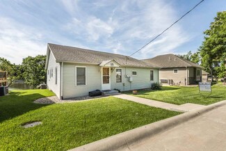 15 Rocky Ledge Dr, Alma, KS 66401