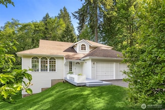 8021 Sandpiper Ln NE, Bainbridge Island, WA 98110