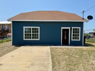 97 Cll Siete Lomas, Eagle Pass, TX 78852