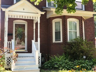 9 Depot St, Turners Falls, MA 01376