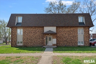102 W Scarritt St, Springfield, IL 62704