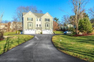 25 Skyline Dr Unit 2, Dracut, MA 01826