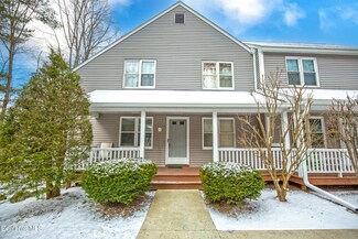 880 East St Unit 16A, Lee, MA 01238