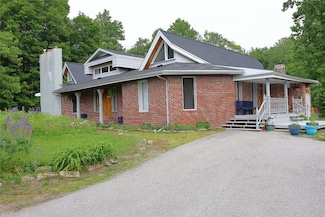 6688 Miller Rd, Girard, PA 16417