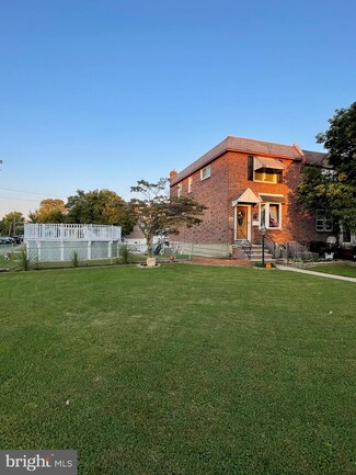 900 Maple Ave, Glenolden, PA 19036