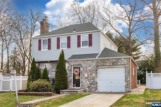 1085 Julia St, Teaneck, NJ 07666
