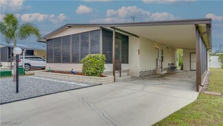 135 Lakeside Cir, North Fort Myers, FL 33903