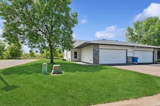 185 21st Ave SW, Cambridge, MN 55008