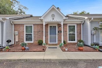 5634 Hunter Brook Ct, Gardendale, AL 35071