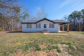 4188 Riverside Dr, Jackson, TN 38301