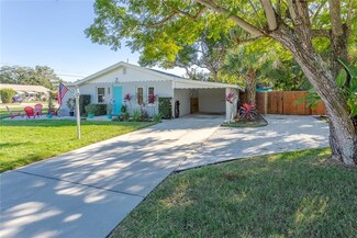 367 Orangewood Dr, Dunedin, FL 34698