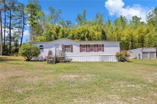 1660 Rainey Dr, Spring Lake, NC 28390