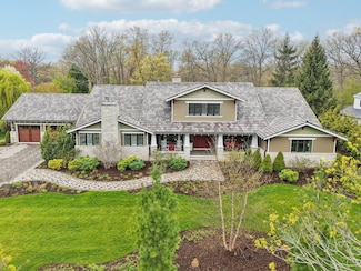 598 Rockefeller Rd, Lake Forest, IL 60045