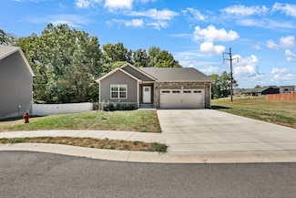 540 Lucky Ln, Clarksville, TN 37042