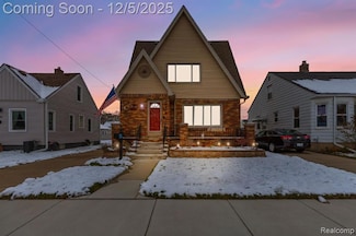 8121 Edward, Center Line, MI 48015